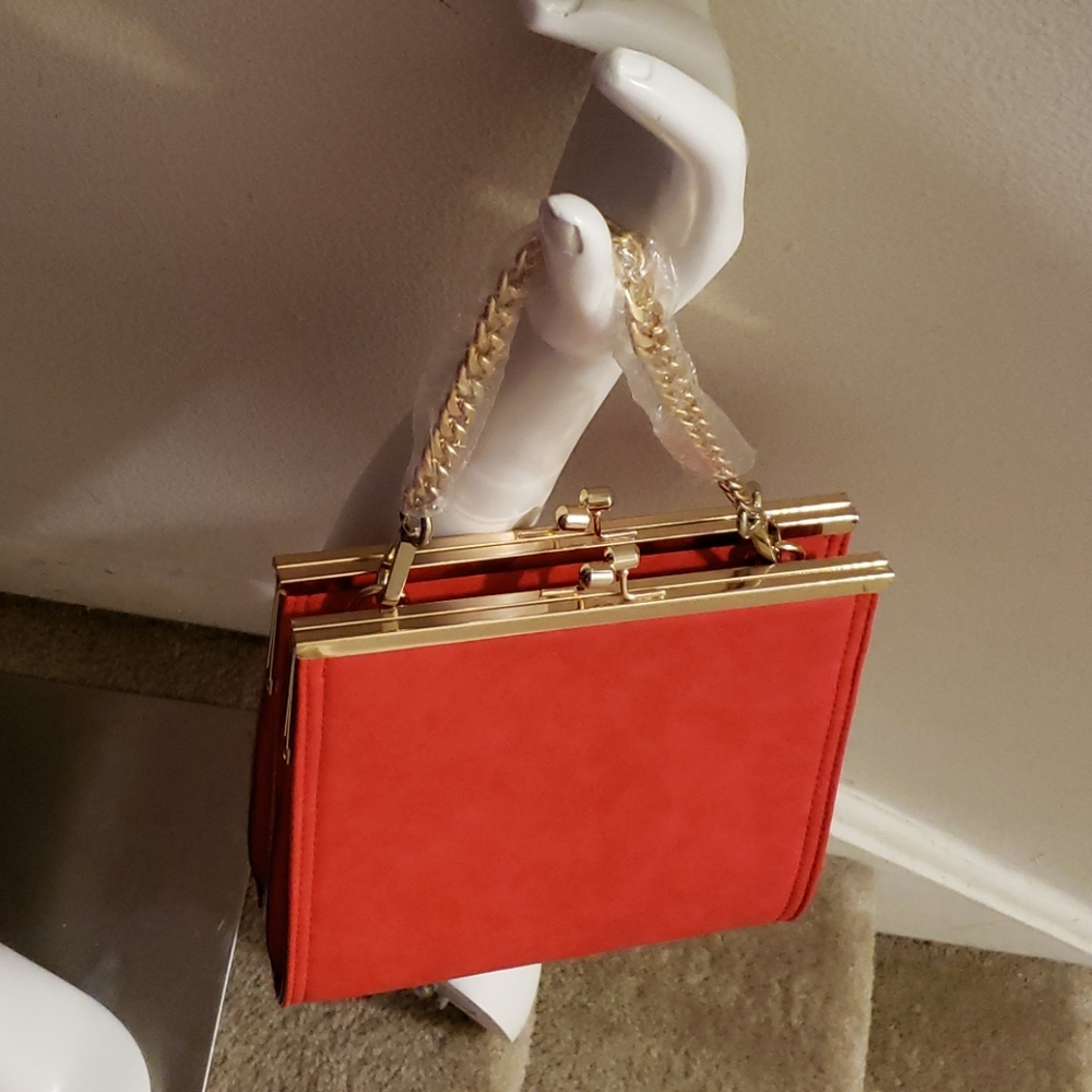 Duo compartment purse